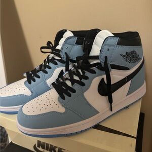 COPY - Jordan 1 university blue